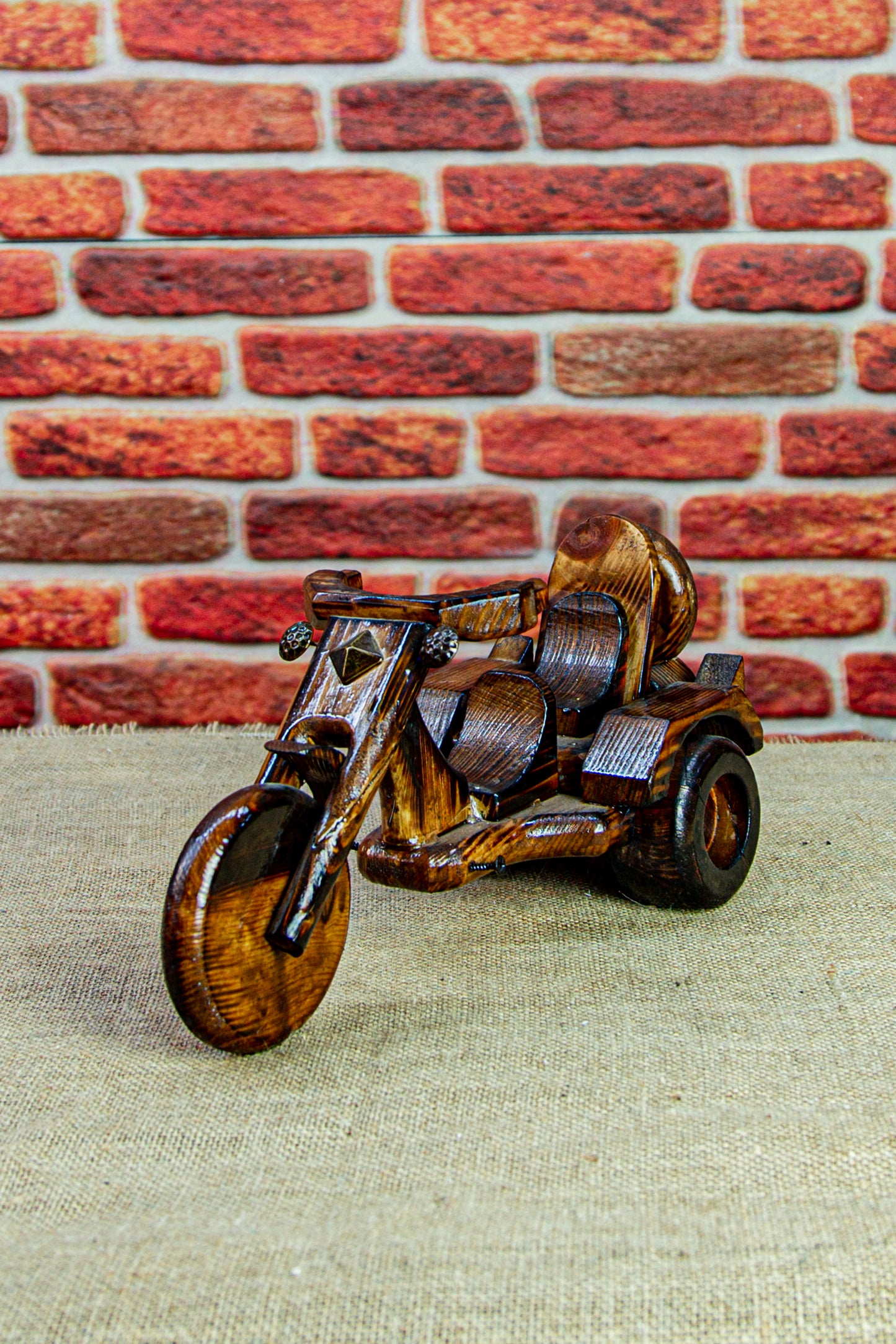 Masif Çam Cruiser Motosiklet